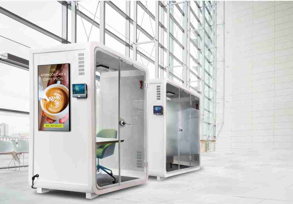 EBpay子公司达擎之智慧行动办公舱，，，采用PDLC智能调光玻璃设计，，透过通电与断电的电流切换，，，呈现透明与雾面效果，，，，具节能降耗特性并兼顾隐私，，确保信息安全